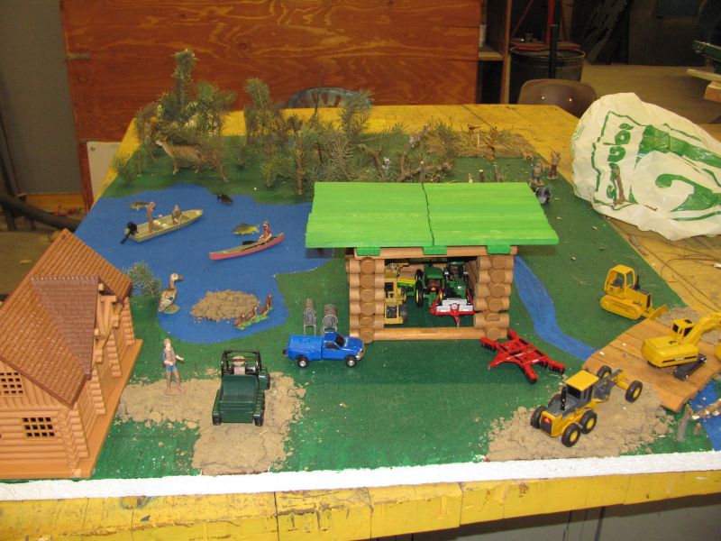 Elgin Public Schools Natural Resource Students Create 3D Habitat Models